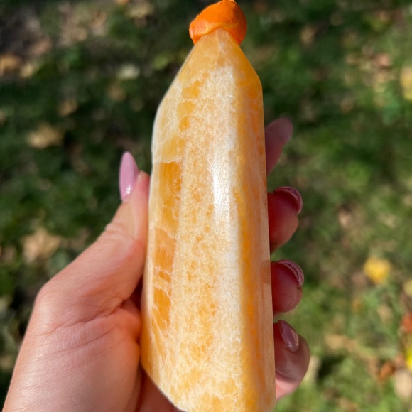 Yellow calcite (1) tower | crystal - Picture 5 of 13